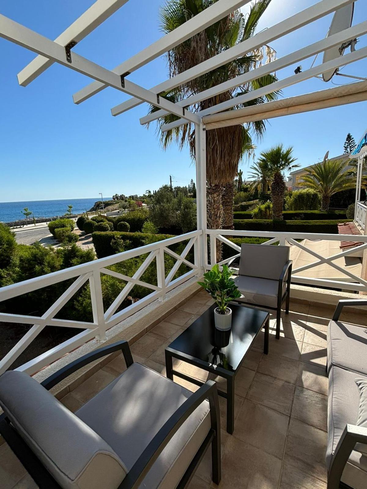 Ferienwohnung Horizon Bliss At Coral Bay Peyia Exterior foto