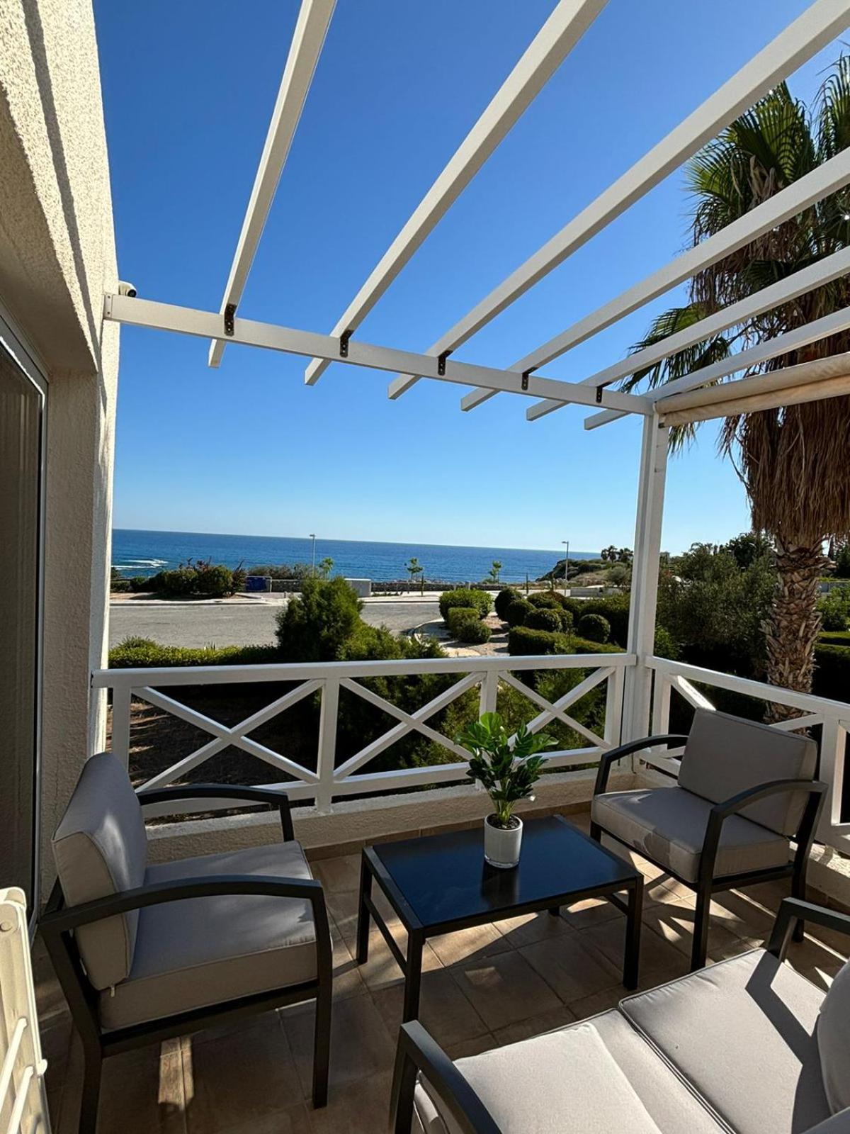 Ferienwohnung Horizon Bliss At Coral Bay Peyia Exterior foto
